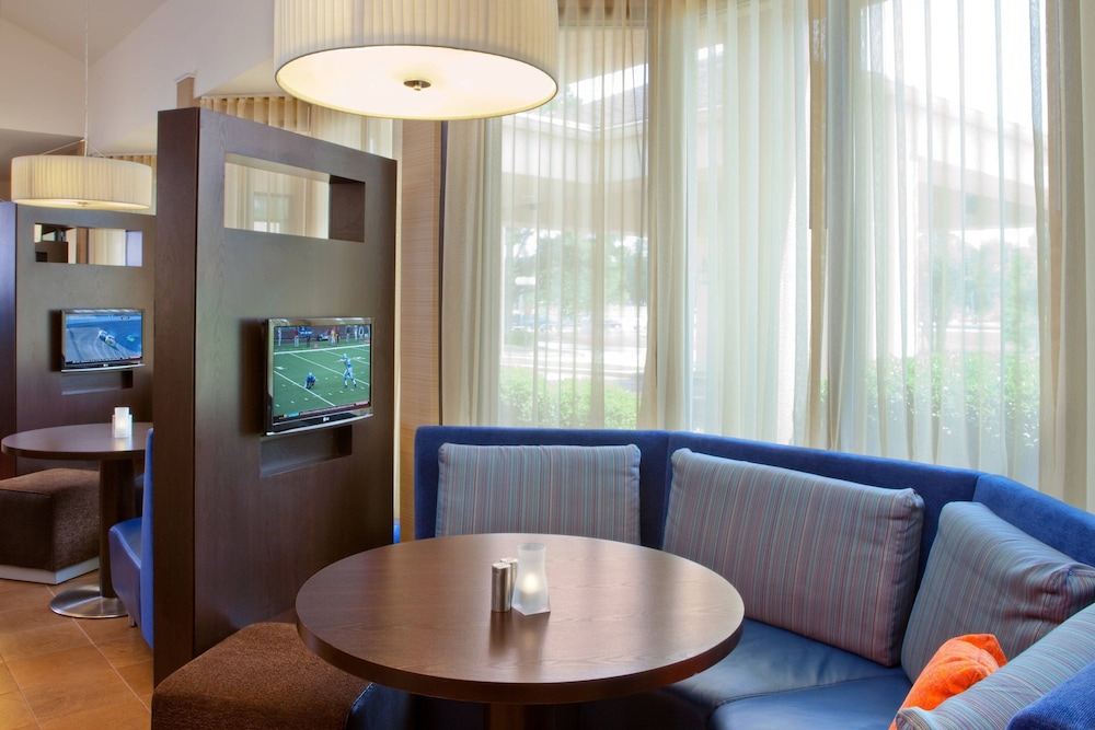 Courtyard By Marriott Columbus 38/71