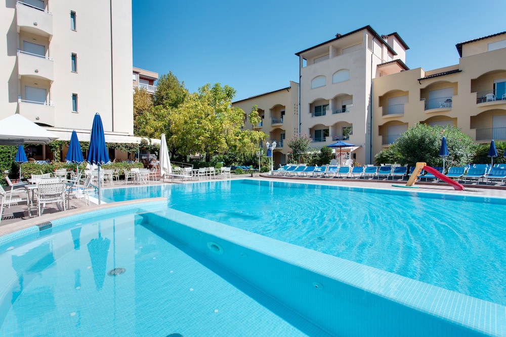 Hotel Sport & Residenza 50/51