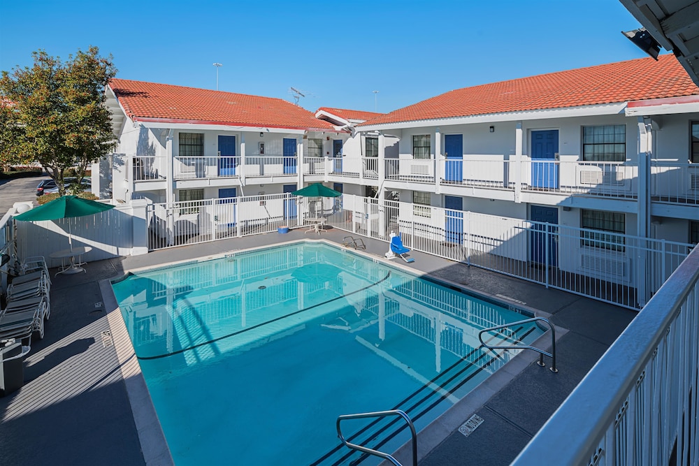 Motel6 Grand Prairie, TX - Interstate 30 in GRAND PRAIRIE - TX