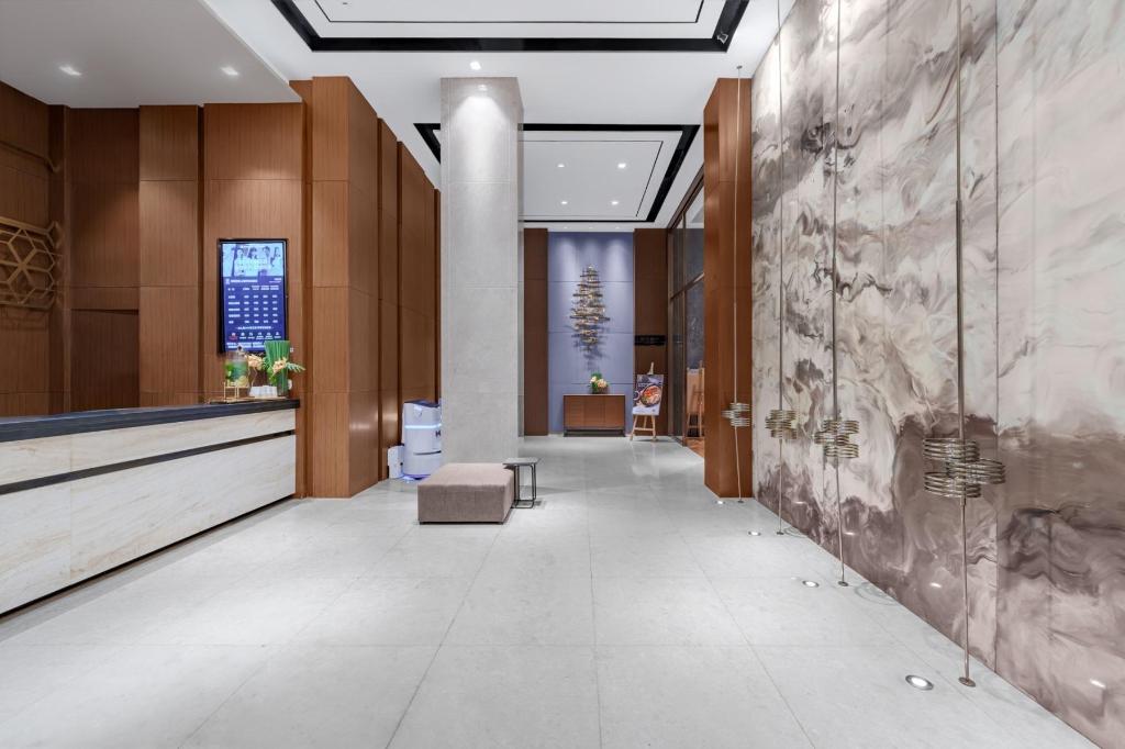 Yitel Premium(Shanghai Zhongshan Park) 10/50