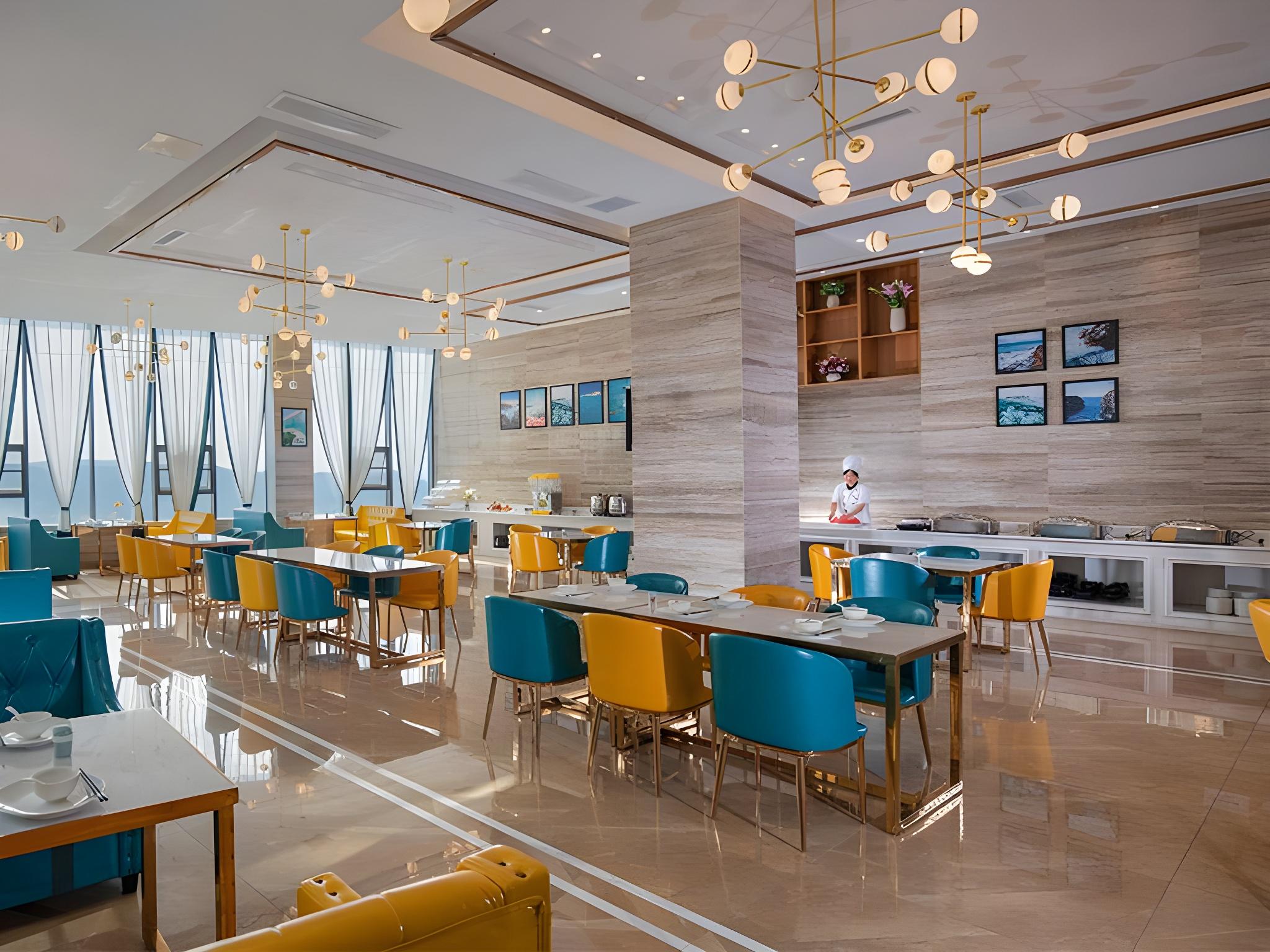 Vienna International Hotel(Dafang Branch) 35/43