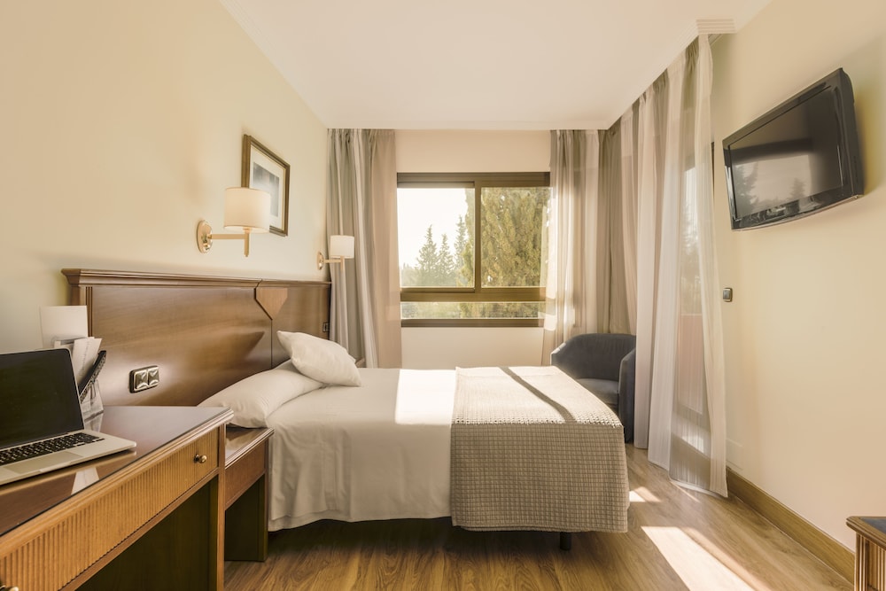 ROOM, SINGLE, SINGLE BED
