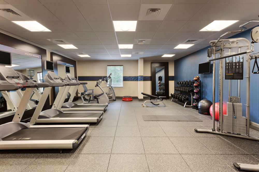 Hampton Inn & Suites Camp Springs/ Andrews Afb 15/29