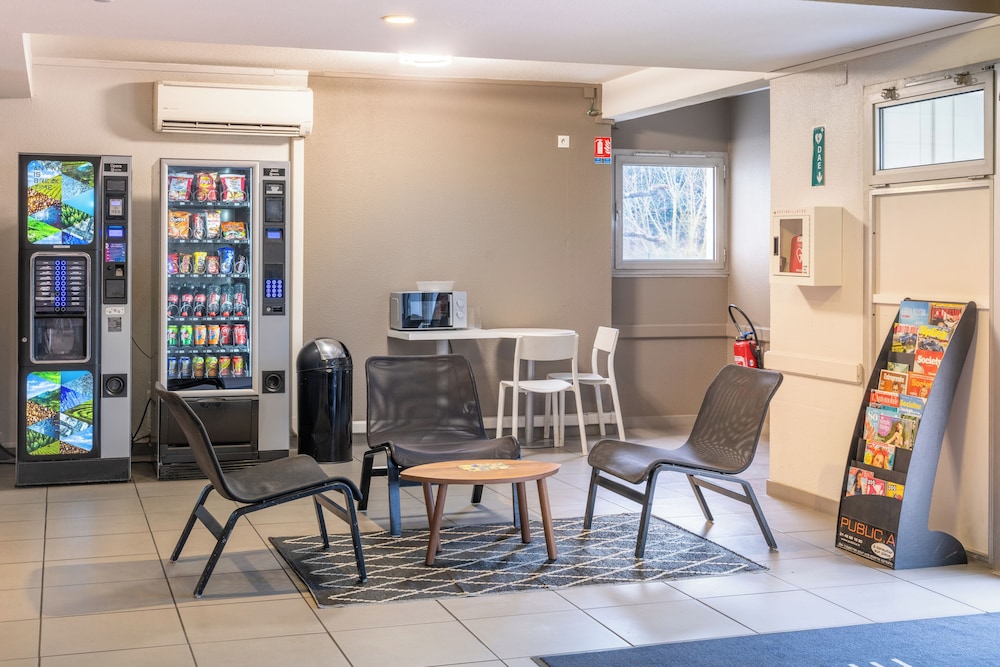 Premiere Classe Bordeaux Nord Lac 36/51