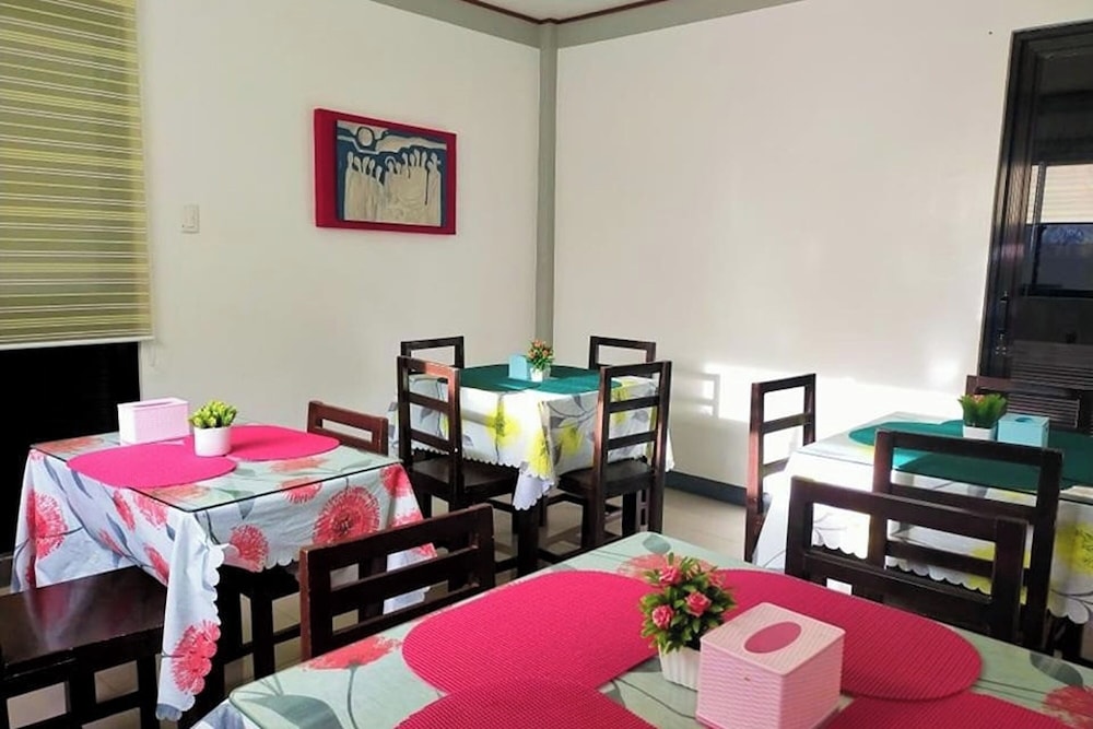 EC Hotel near Laoag Airport by ZUZU 26/34