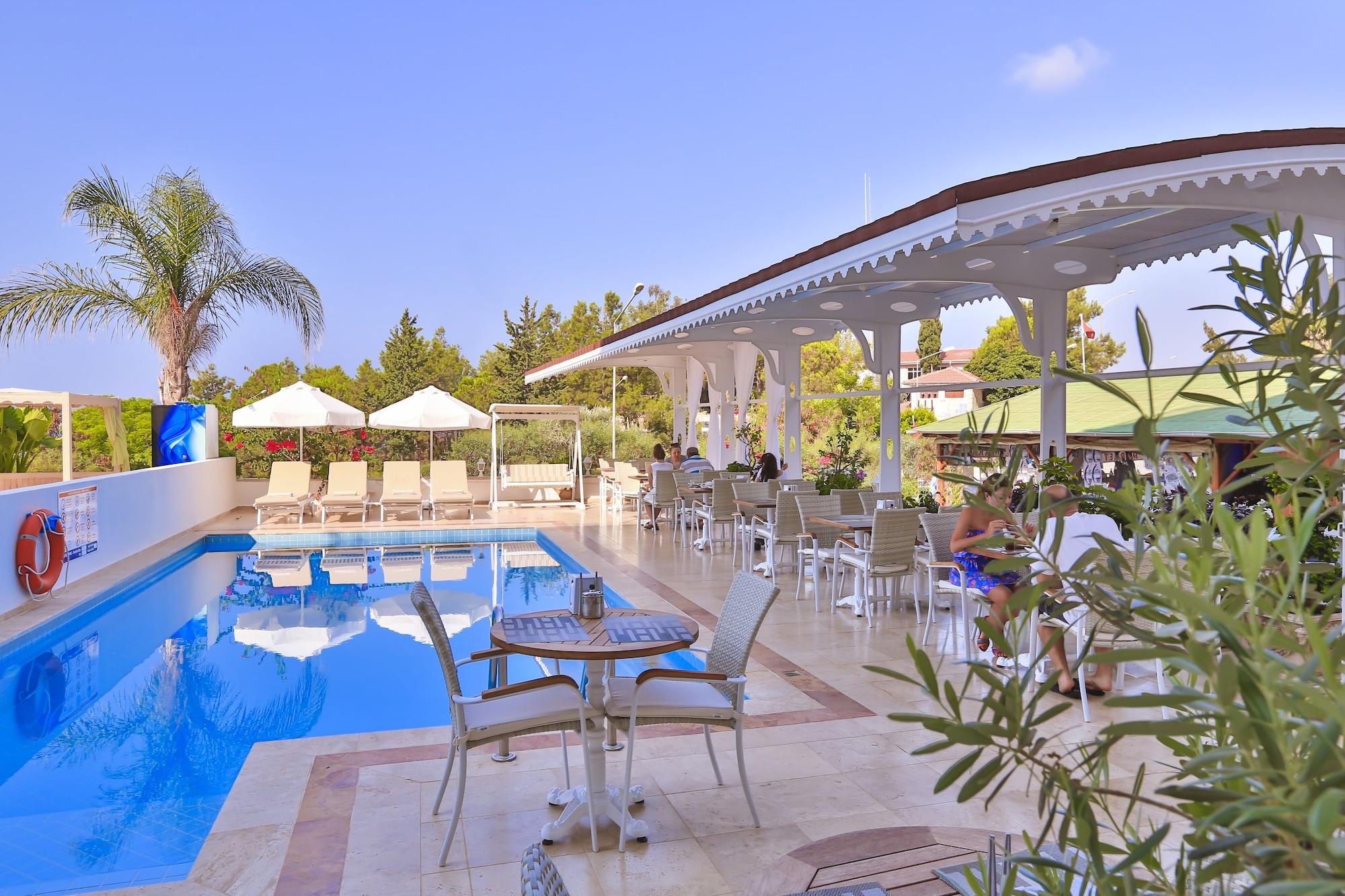 Linda Beach Hotel 7/46