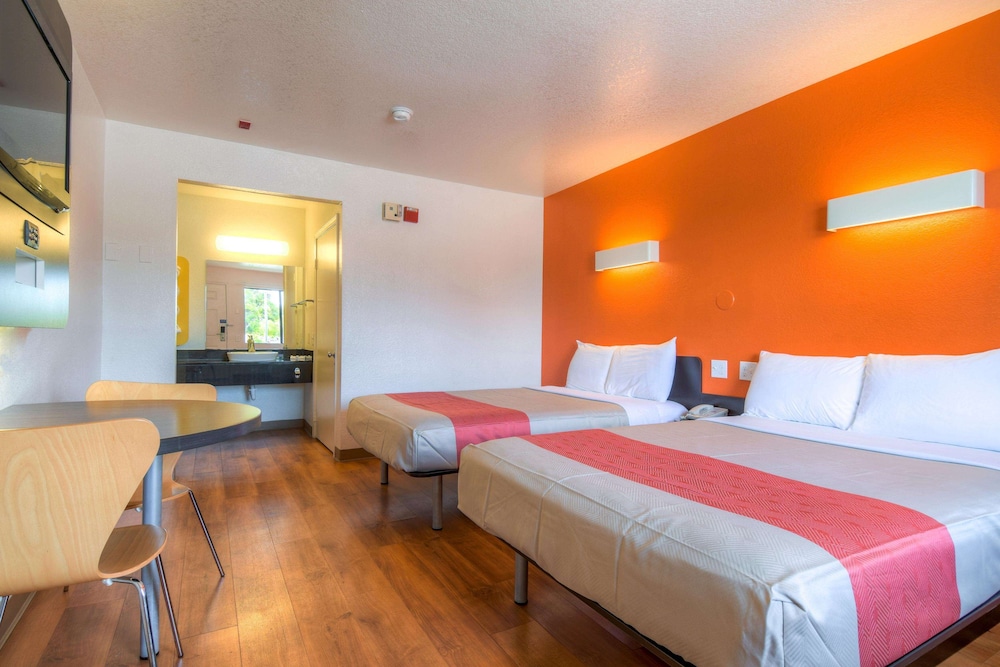 Motel6 Chula Vista, CA - San Diego 20/51