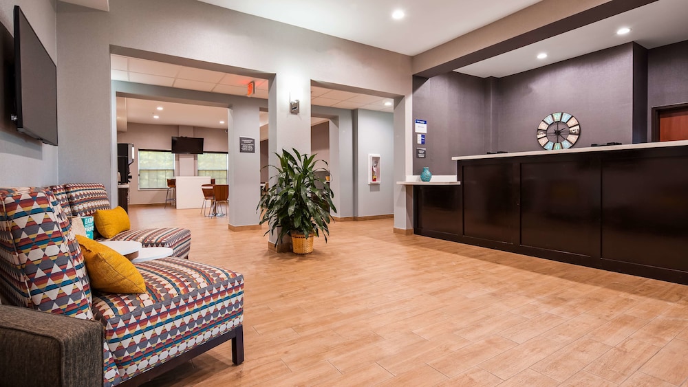 Best Western Ingleside Inn & Suites 7/37