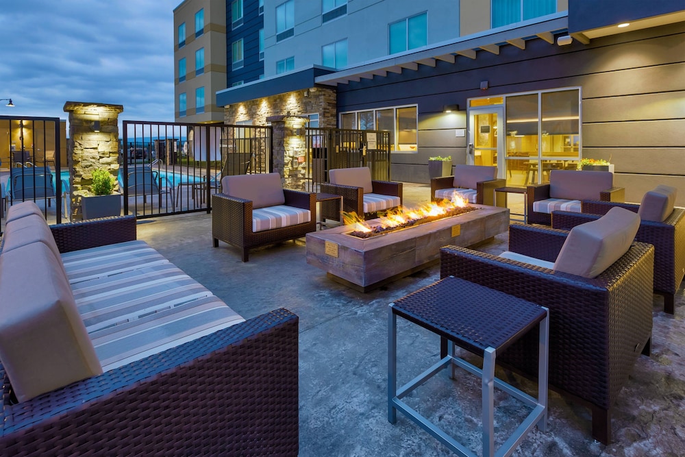 Fairfield Inn and Suites by Marriott Knoxville Airport Alcoa 23/39