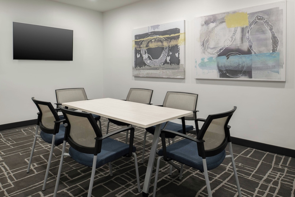 Holiday Inn Express Hotel Suites San Pablo Richmond Area 52/60