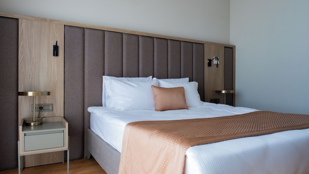Renex Hotel 11/38