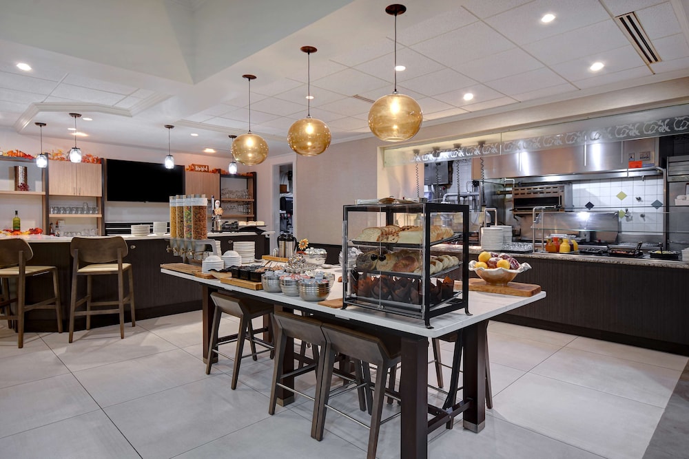 Hilton Garden Inn Ft Myers 43/63