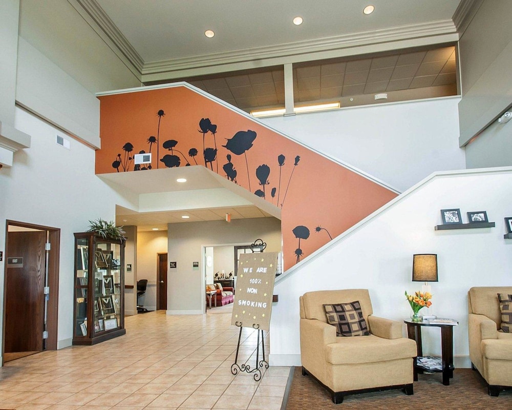 Sleep Inn Suites Lake of the Ozarks 5/52