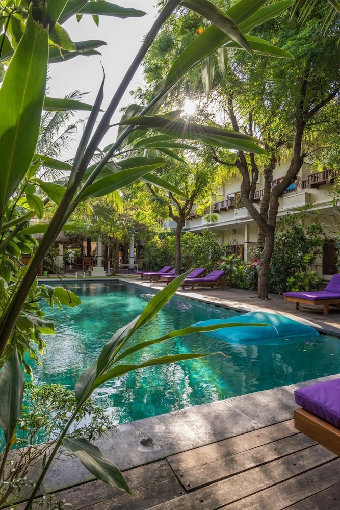 Arjuna Homestay 64/67