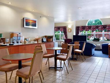 Americas Best Value Inn Suites Racine 23/27