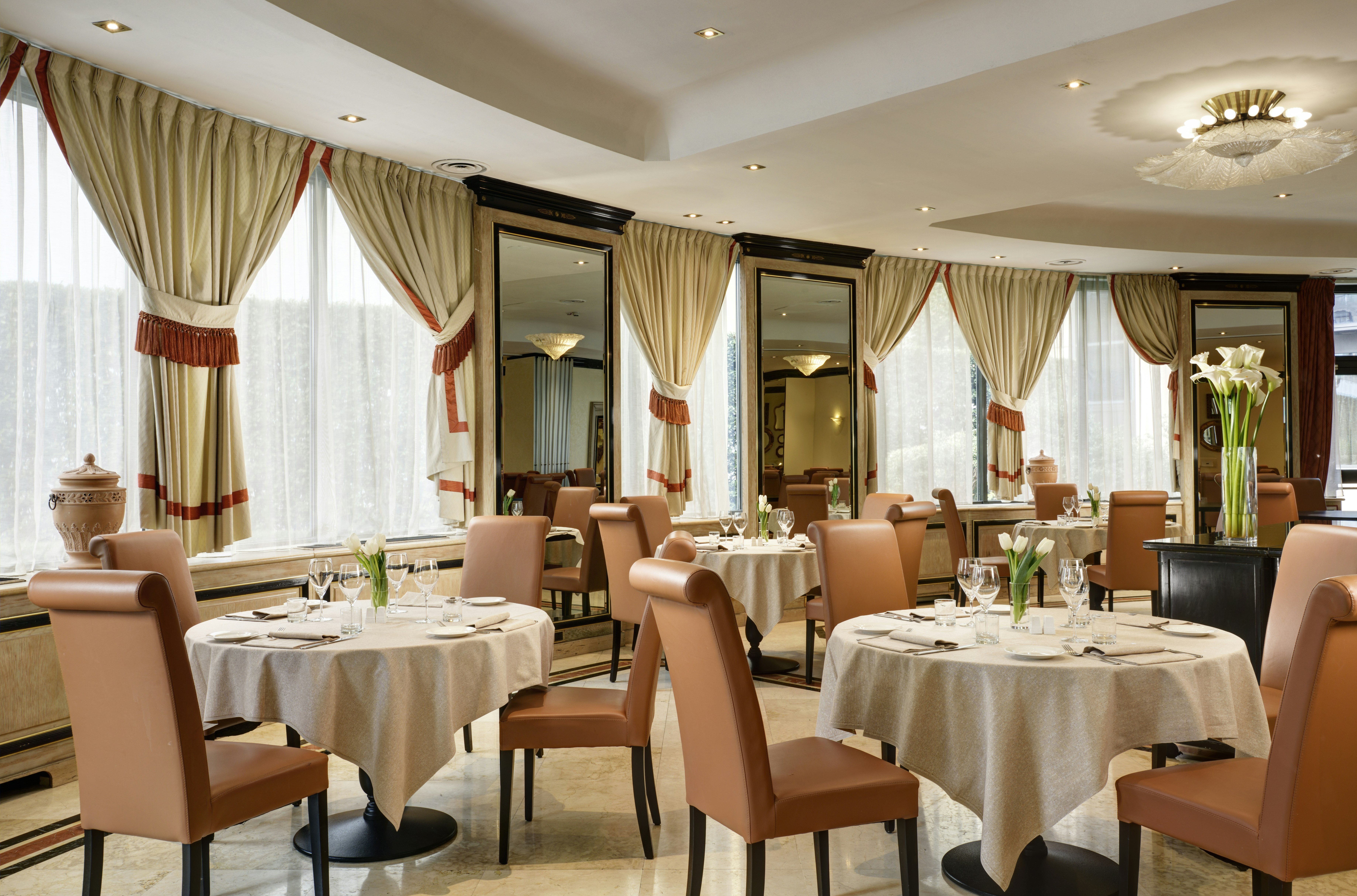 Unahotels Scandinavia Milan 46/65