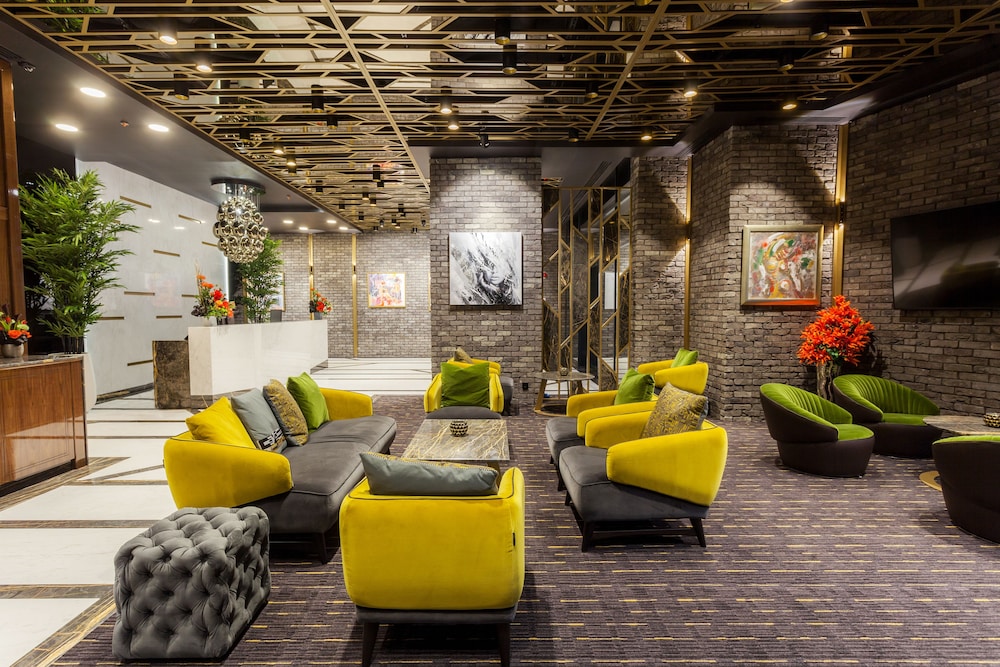 Hotel Platinia 29/38