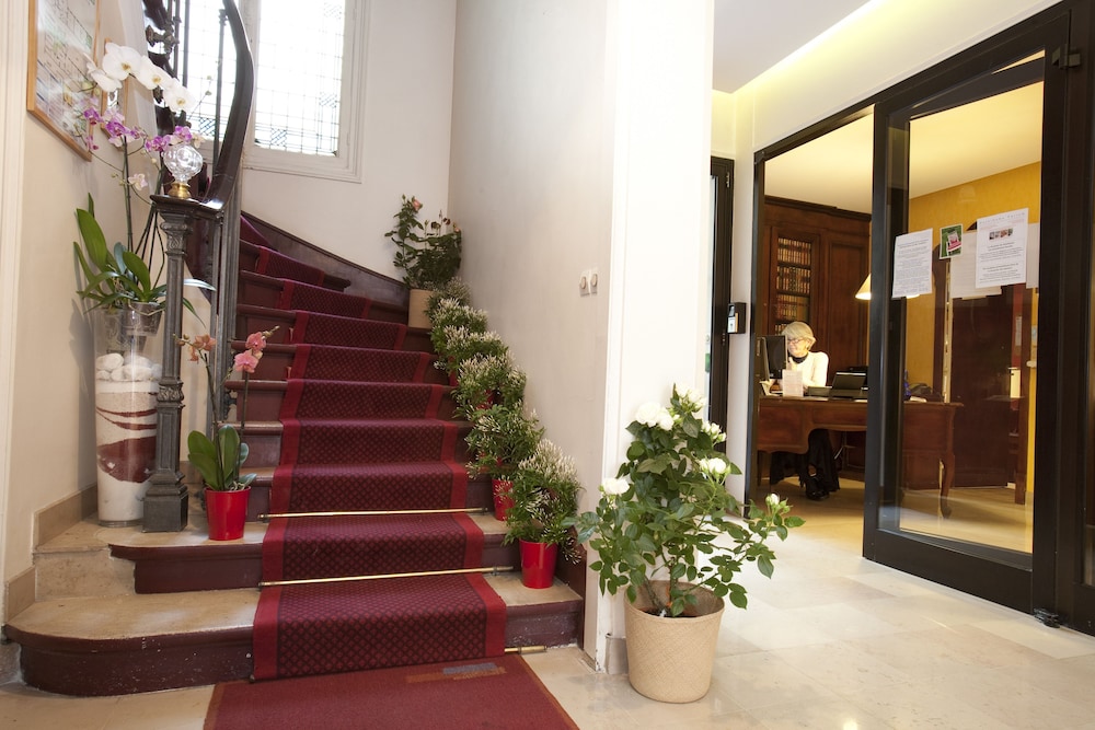HOTELHOME PARIS 16 7/50