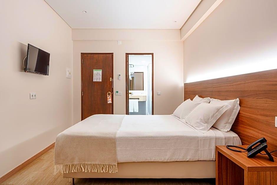 CATOLICA HOTEL 12/51