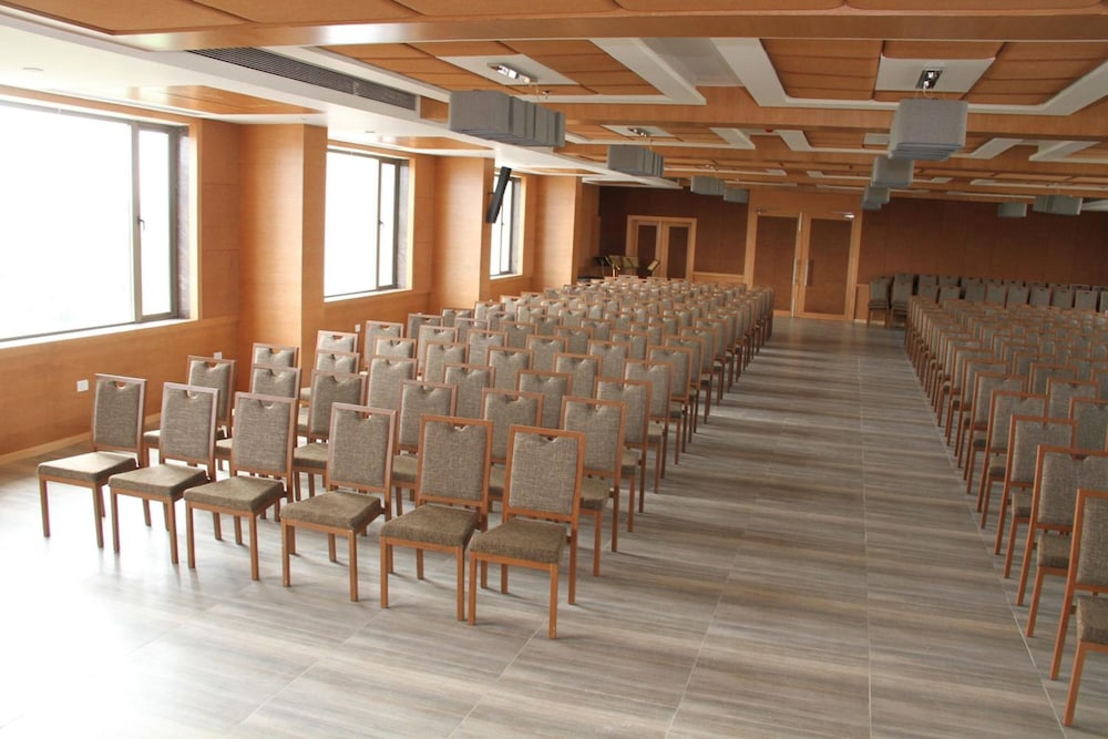 The Fern Residency Somnath 29/34