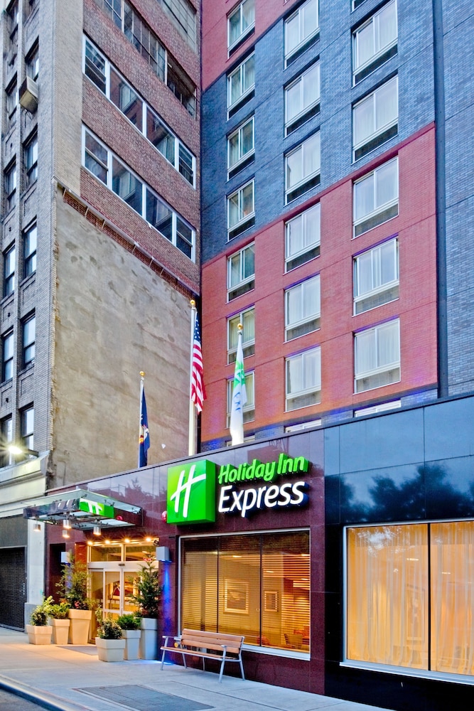 Holiday Inn Express New York City Times Square