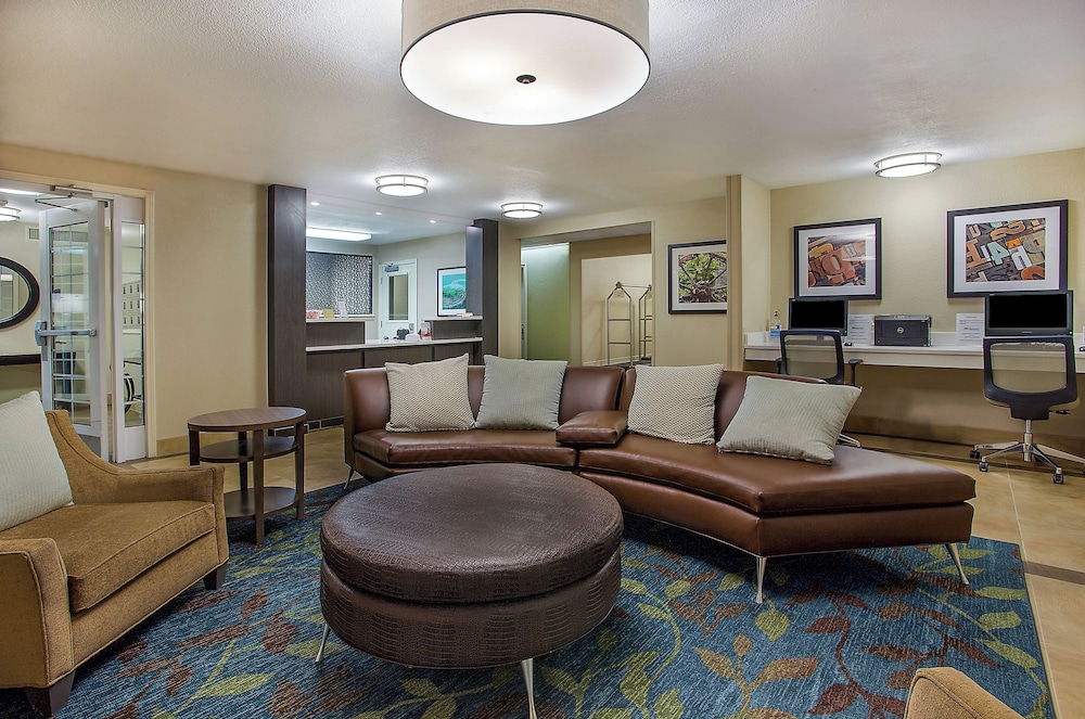 Candlewood Suites Louisville Airport, an IHG Hotel 16/39