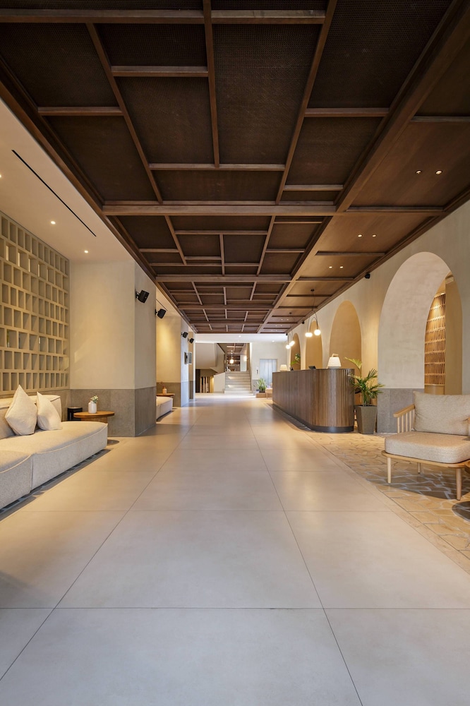 Akrotiri Beach - Adults Only 7/68