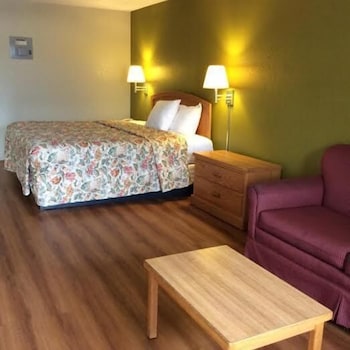 Stratford House Inn and Suites 27/51