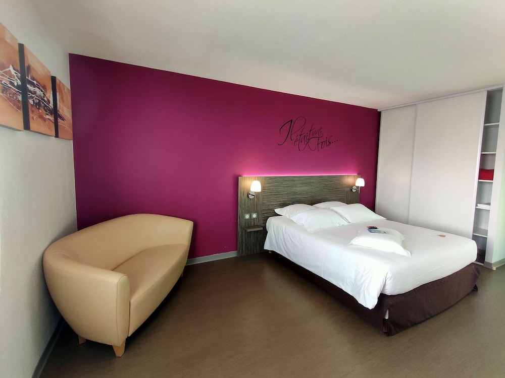 HOTEL KYRIAD SAINT CHELY D'APCHER - AIRE DE LA LOZERE 12/42