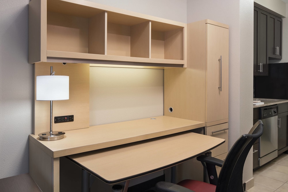 TownePlace Suites by Marriott San Diego Carlsbad / Vista 22/24