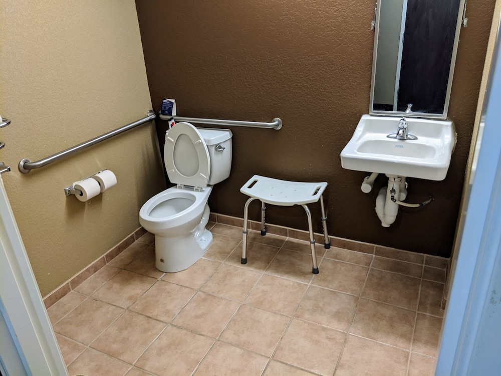 Microtel Inn And Suites Montgomery Al 23/38