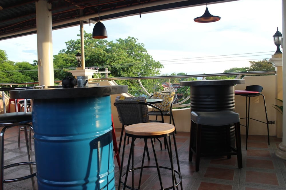 Mactan-Cebu Airport Budget Hotel 16/18