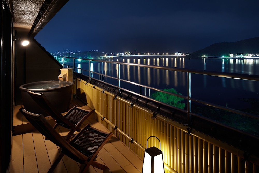 Hotel Konanso 5/50