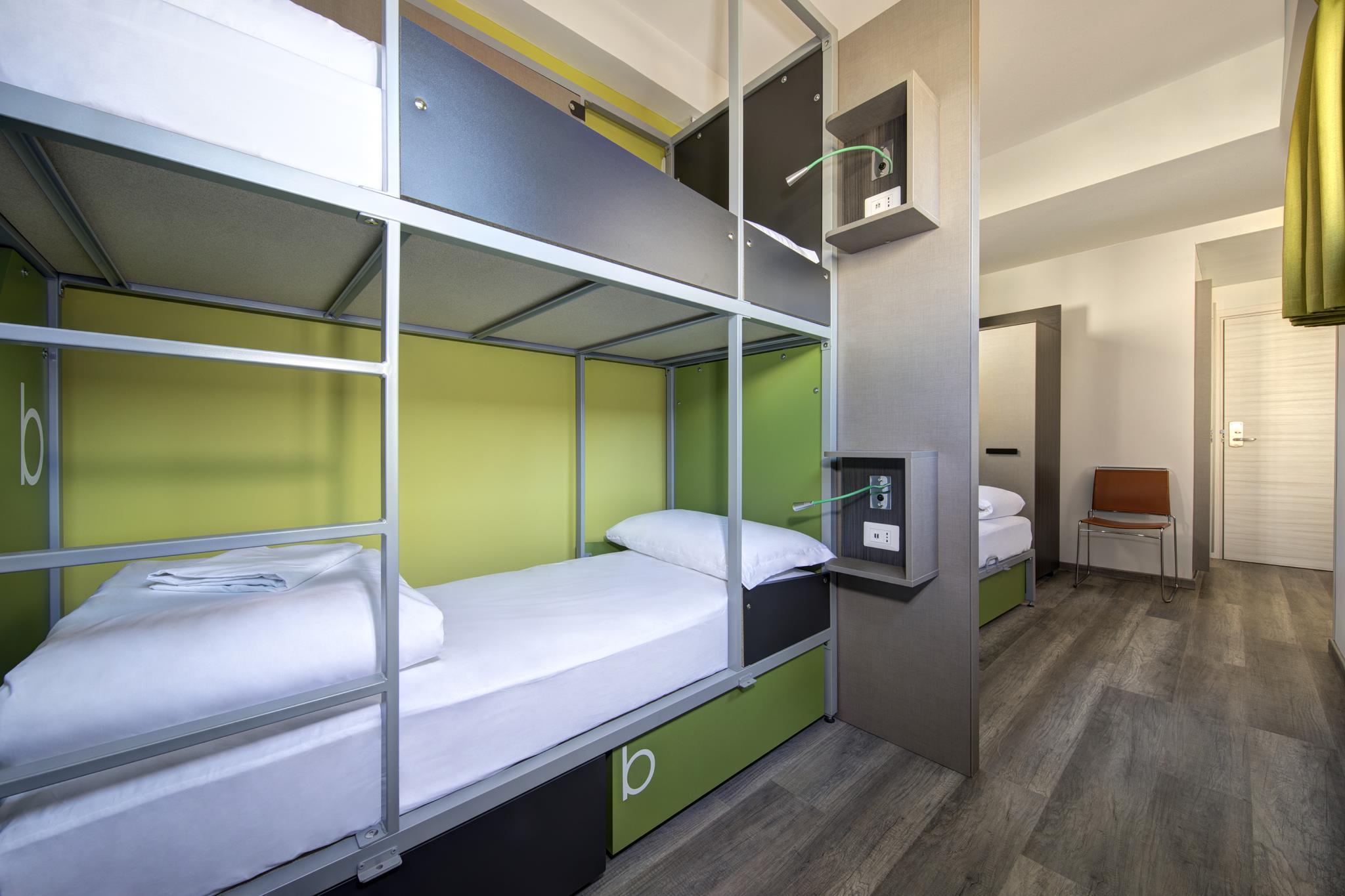 Female Dorm, Female Only, 3 Beds