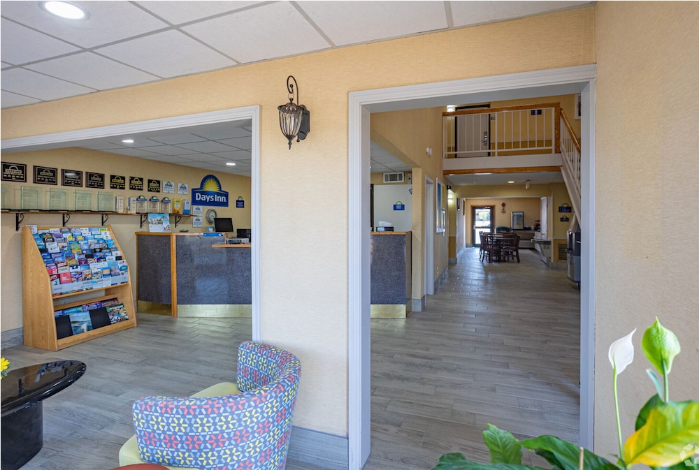 Days Inn by Wyndham Pauls Valley 5/21