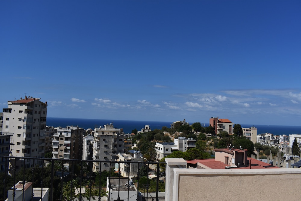Byblos Palms Suite Hotel, Byblos 34/37