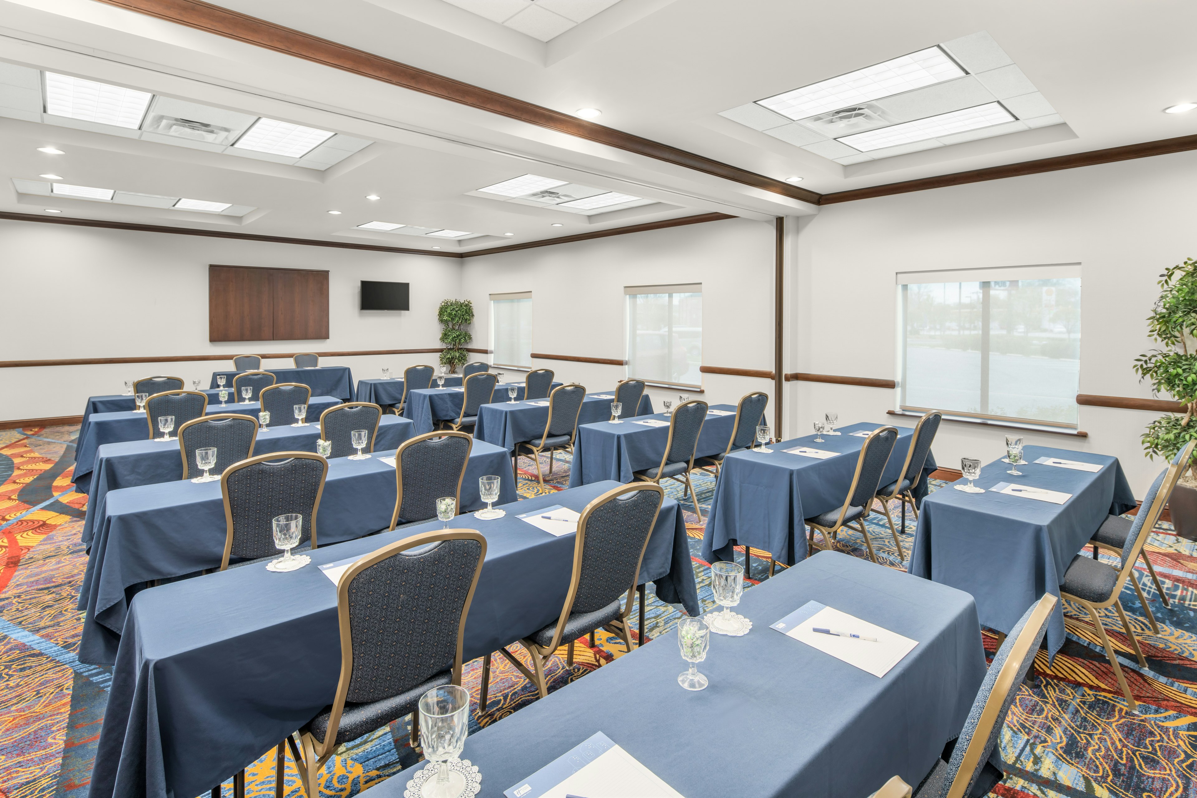 Holiday Inn Express Hotel And Suites Wilmington Newark 57/72