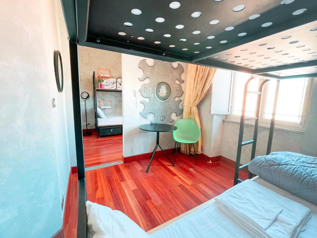 Female Dorm, 3 Beds