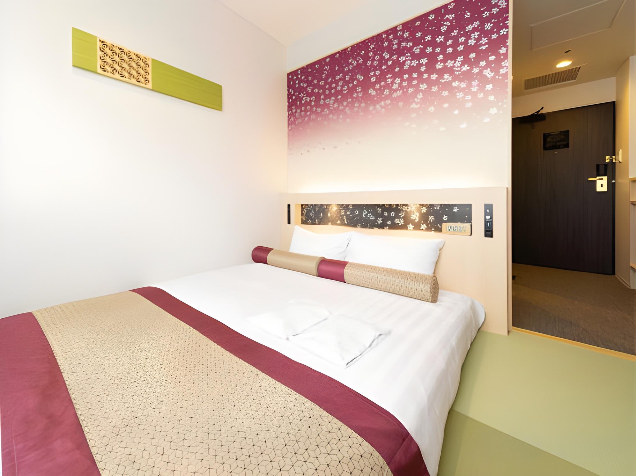 Sakura, Double Bed