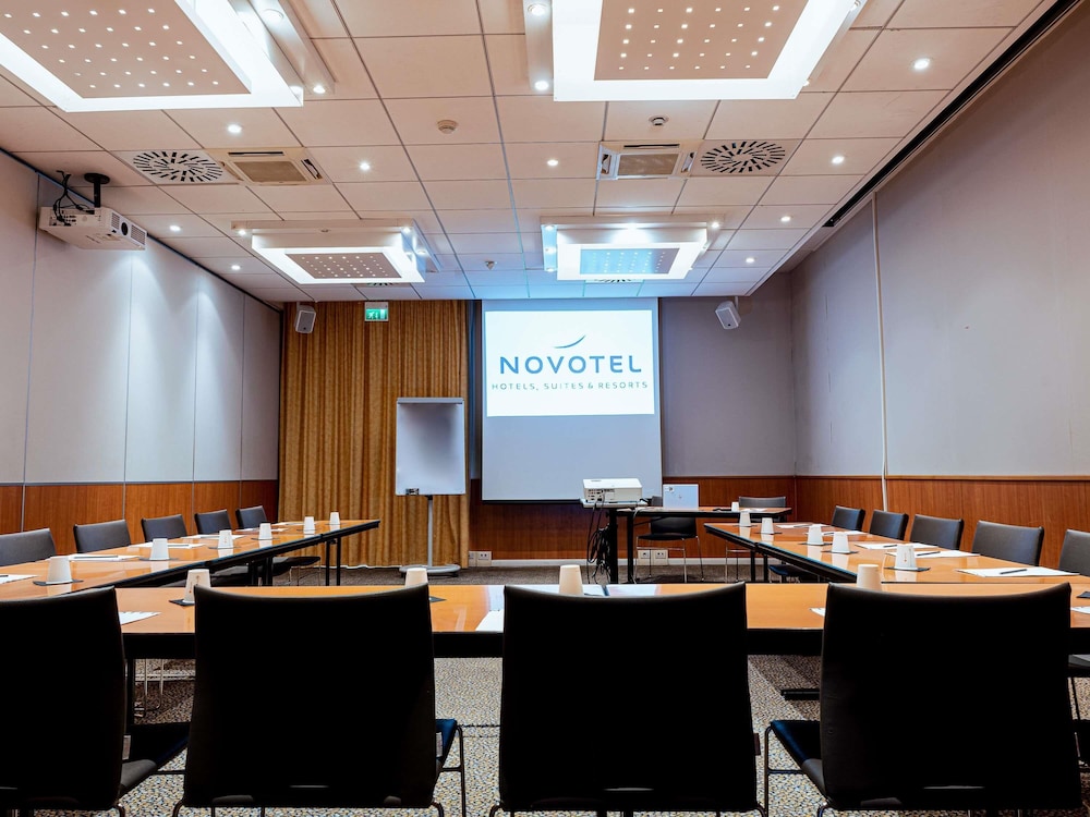 Novotel Roma Est 66/77
