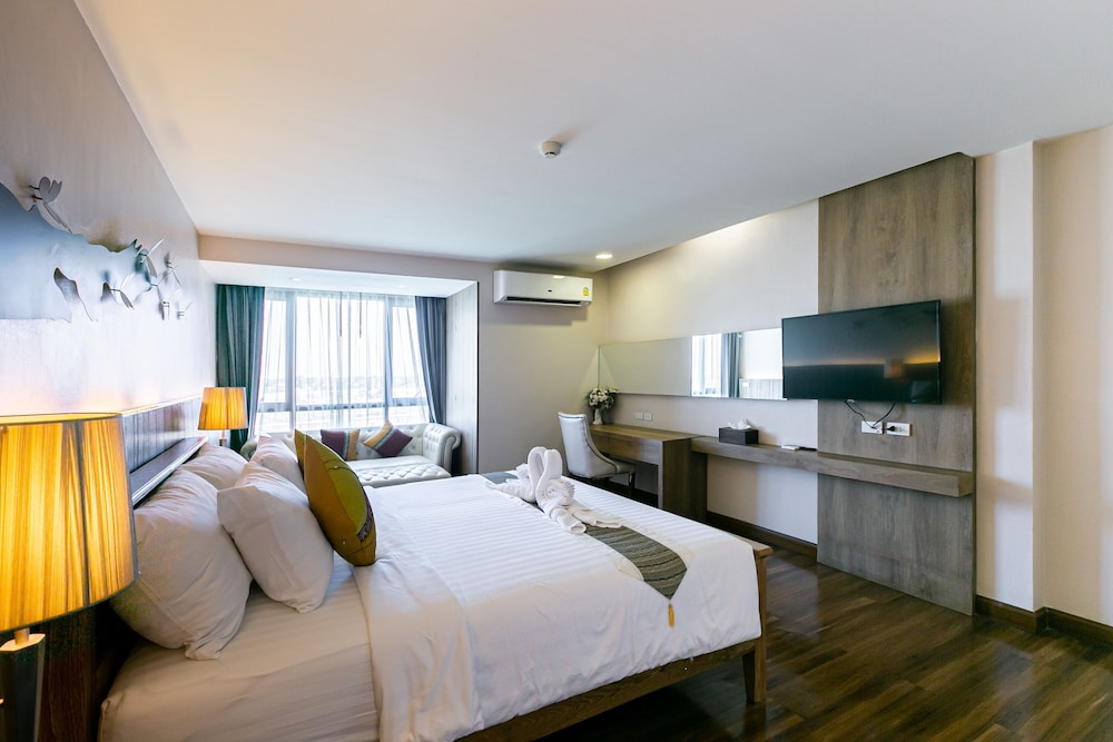 جناح بسرير كينج بغرفة نوم واحدة، Grand Ratchapruek Hotel 7/10