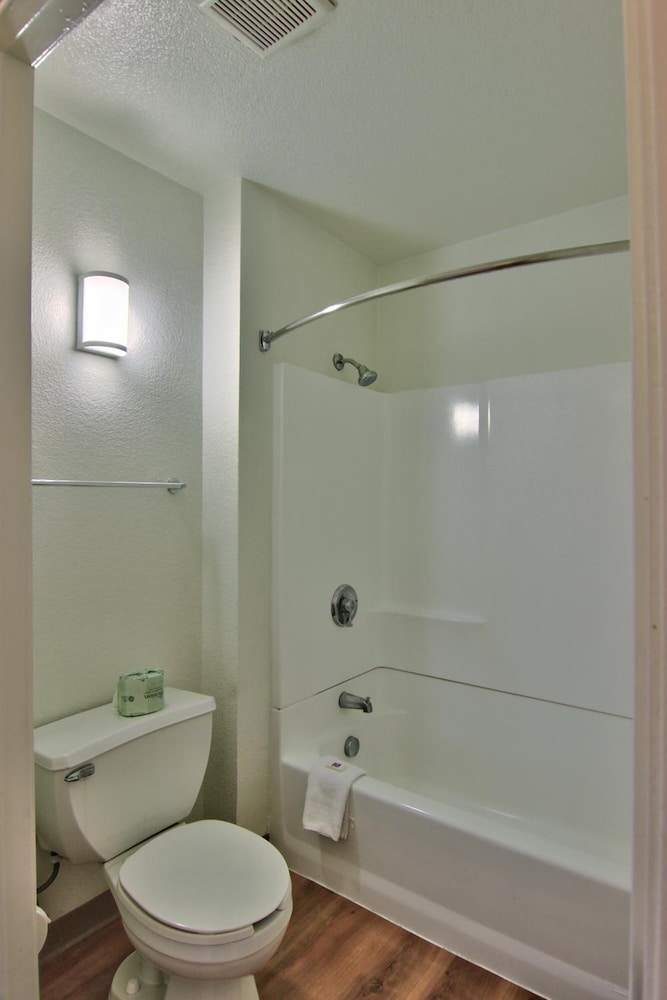 Motel6 Sacramento, CA – South Sacramento & Elk Grove 43/44