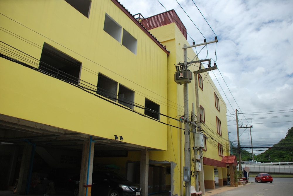 Sirasit 999 Mansion photo5