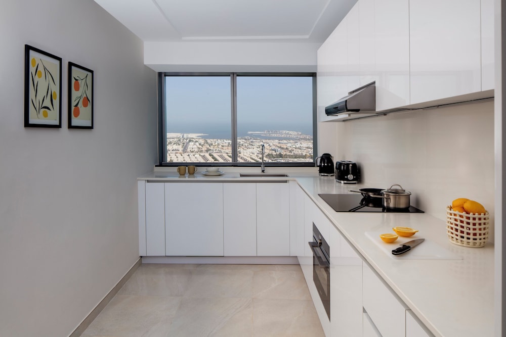 Staybridge Suites Dubai Financial Centre, an IHG Hotel 12/43