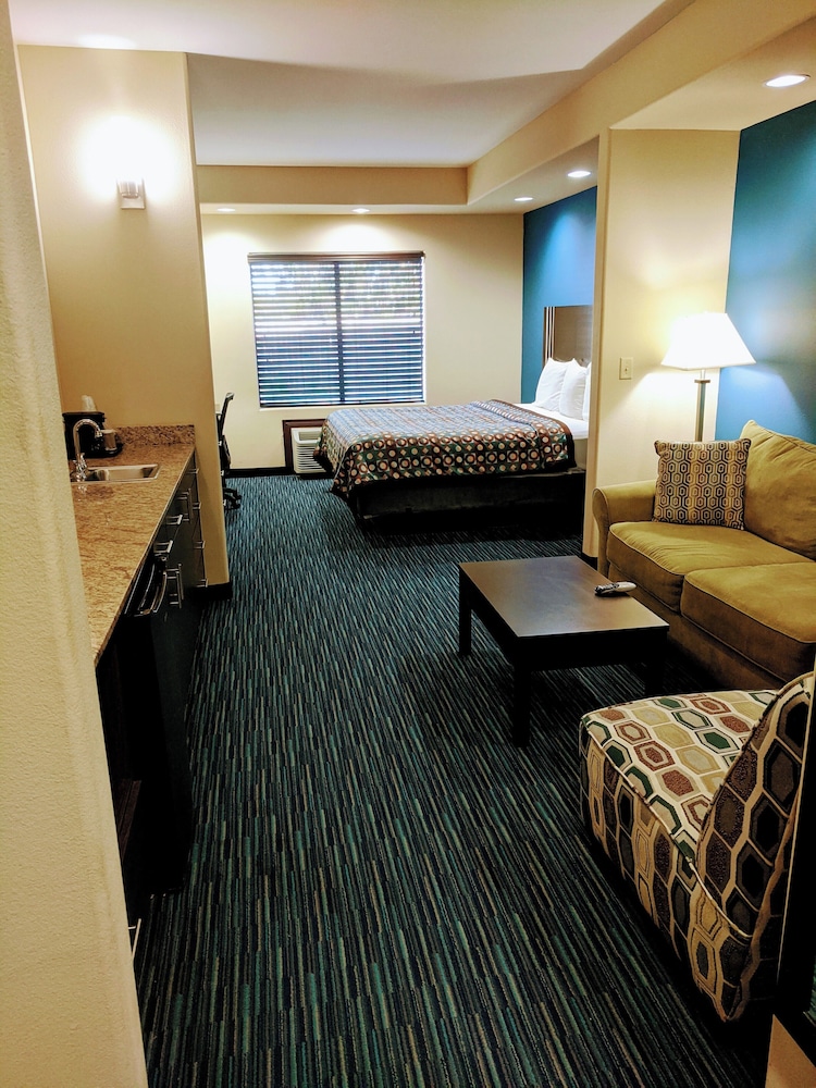 Karnes City Lodge 14/40