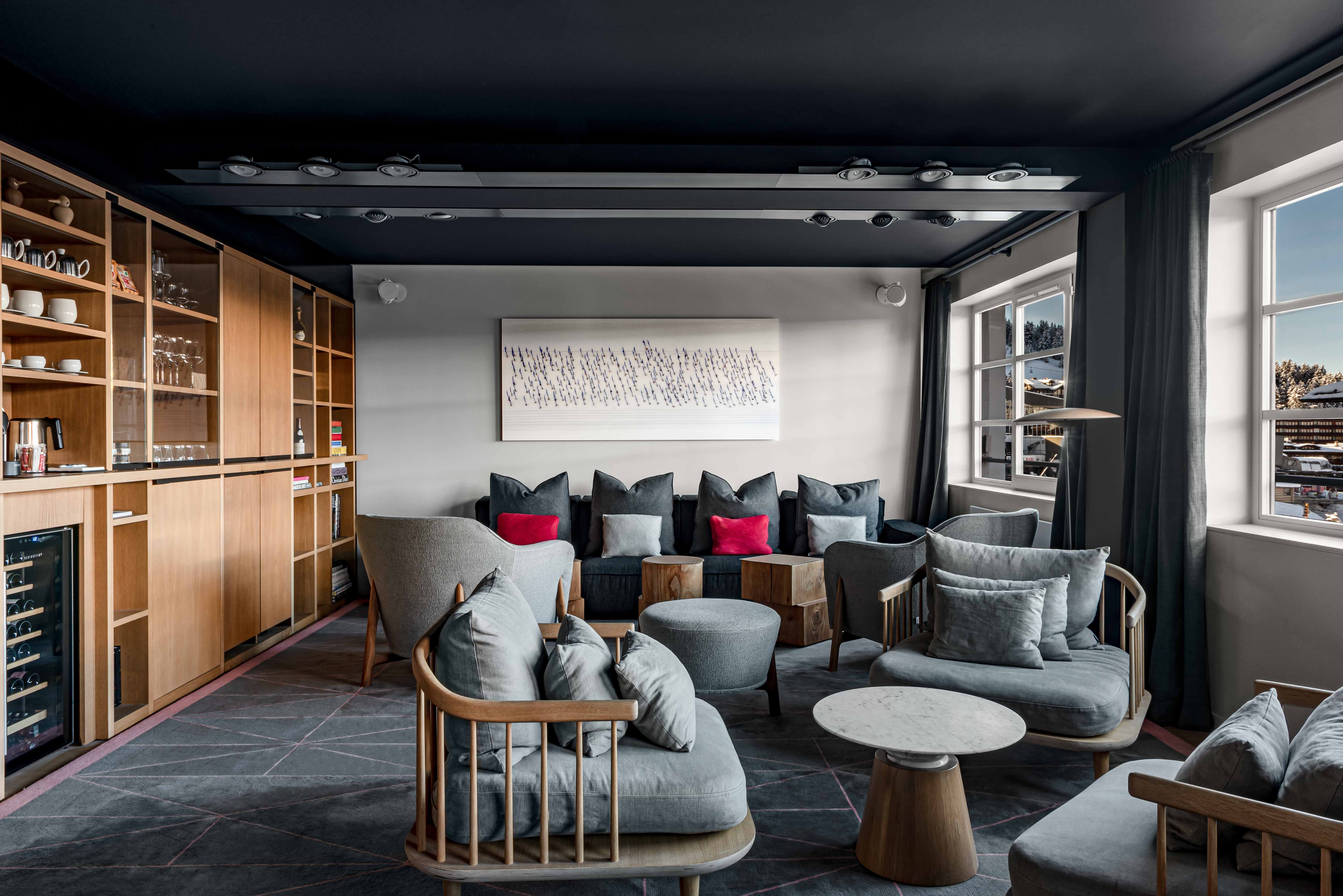 White 1921 Courchevel 16/27