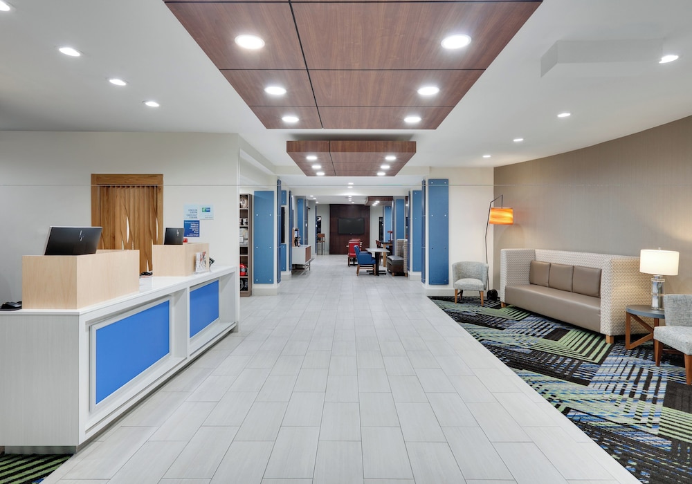 Holiday Inn Express Hotel & Suites San Antonio Nw Near Seaworld 14/76