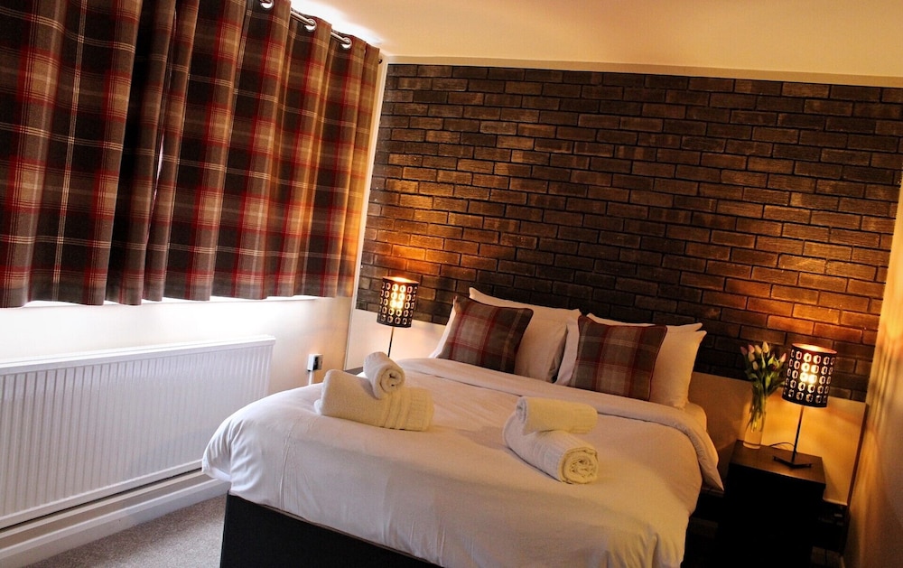 Birch Hotel 16/64