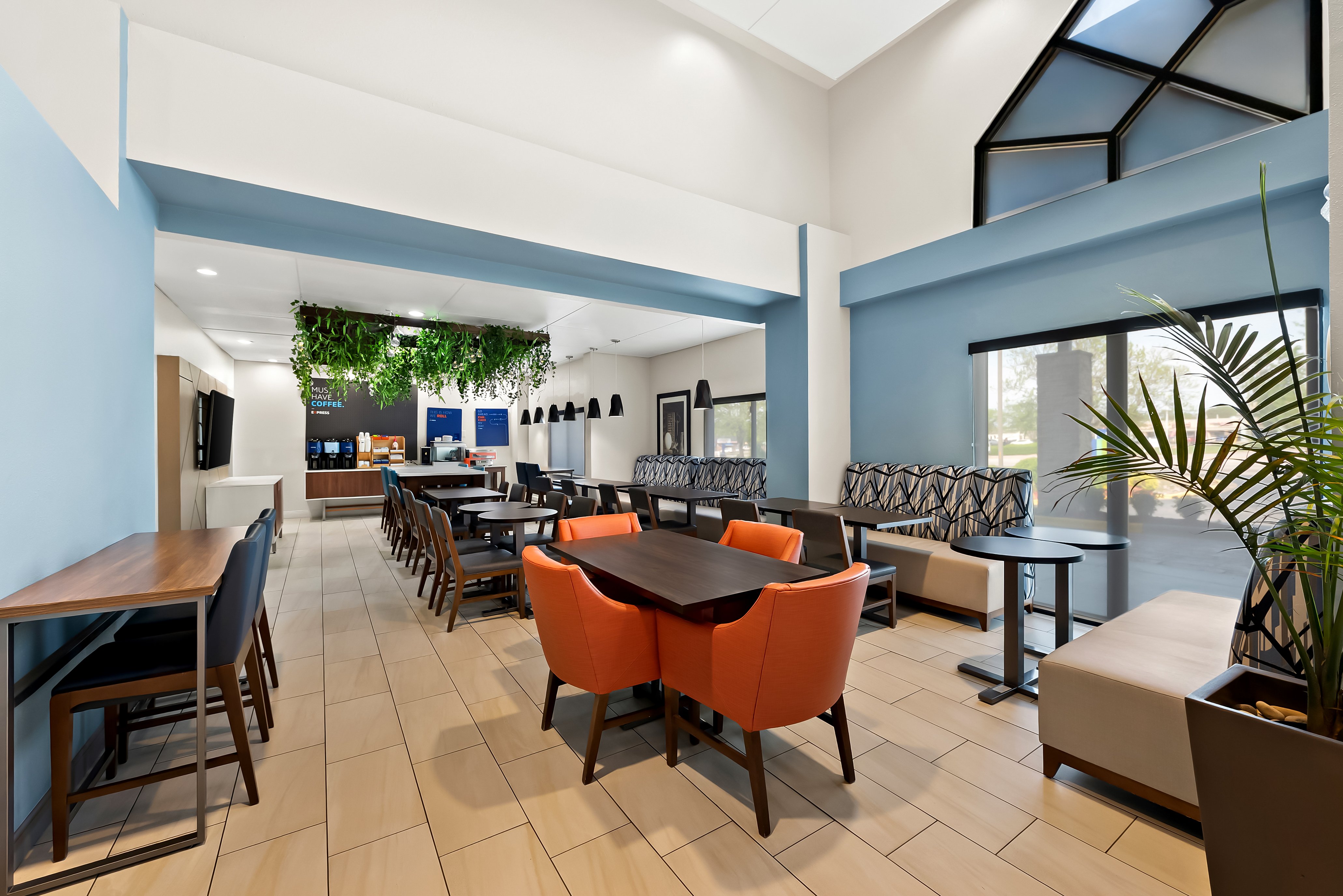 Holiday Inn Express Suites Raleigh Ne Medical Ctr Area 57/74