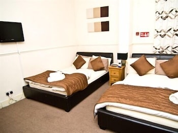Skylark B &amp; B 22/57